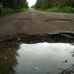 В Кашинском районе жители открыто обращаются к чиновникам с требованием отремонтировать дороги
