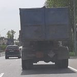 Наказы губернатора не работают: водители региона признаются, что возят московский мусор