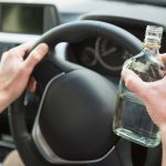 В Лихославле алкоголиков и наркоманов лишают водительских прав