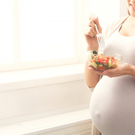 Кушайте на здоровье! В Тверской области беременные женщины могут ежемесячно получать губернаторские выплаты на питание