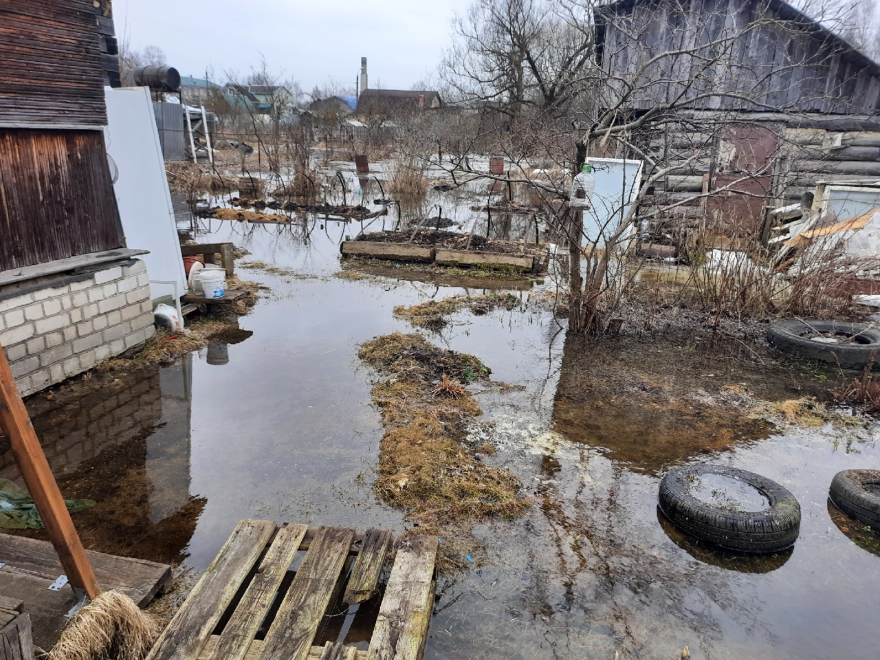 Погода в вышнем волочке 10 дней. Наводнение в Торжке. Торжок затопление. Потоп в Торжке.