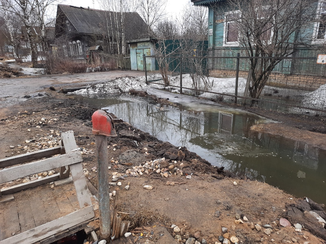 Погода в вышнем волочке 10 дней. Подтопление в Торжке. Наводнение в Торжке. Торжок затопление.