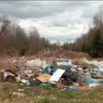 В Оленинском округе собранный на субботнике мусор пополнил несанкционированные свалки вблизи деревень и поселков?
