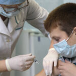 В Тверской области вакцинировать подростков от ковида  начнут  уже в этом году