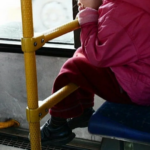 В Ржеве из автобуса высадили девочку, которой стало плохо. Но виноват ли водитель?