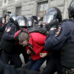 Россиянам могут запретить митинговать у зданий правительств и администраций