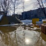 Благоустроенный за без малого 100 млн рублей ржевский парк Подпольщиков затопило канализацией