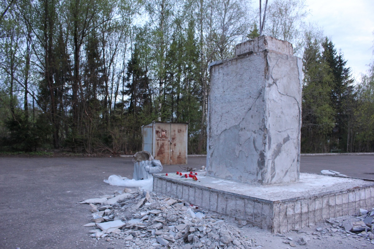 Удомля демонтаж памятника Ленину