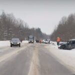 Массовая авария под Тверью: столкнулись 4 легковых автомобиля и большегруз