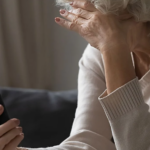 Бологовская пенсионерка лишилась квартиры после телефонного разговора с мошенниками