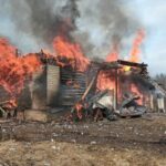 В Тверской области огонь уничтожил ферму, погибли животные