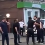 В Вышнем Волочке сняли видео массовой драки, один из участников угрожал противникам ножом