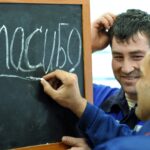 В Госдуму внесли проект о депортации иностранцев за незнание русского языка