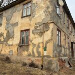 Ржев без прикрас: аварийные дома и «лунные дороги»