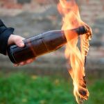 В Тверской области ревнивец пытался сжечь подругу с помощью коктейлей Молотова
