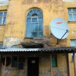 В Удомельском округе при ремонте здания рухнул потолок в библиотеке