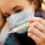 Эксперты предупредили о росте заболеваемости ОРВИ и назвали лучший срок для вакцинации от гриппа