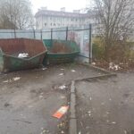 Калязин: почему не убирают площадки вокруг мусорных контейнеров?