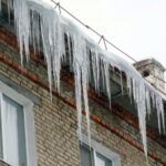 В Твери потратят 1,3 млн рублей на оборудование для выявления сосулек на крышах зданий В Твери потратят 1,3 млн рублей на оборудование для выявления сосулек на крышах зданий