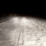 Расчистят или само растает? Деревня в Ржевском округе оказалась в снежной блокаде