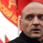 Коммуниста Сергея Удальцова* приговорили к шести годам колонии за оправдание терроризма