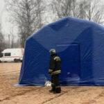 После прямой линии с Путиным в Торопце установили мобильную баню