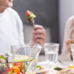 Какие продукты очень важно есть после 50: советы врача