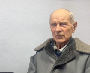 86-летний пенсионер из Лихославля искал любовь, но потерял квартиру