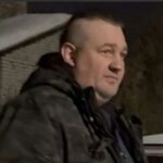 За гранью: полиция оперативно задержала агрессора, который покалечил пенсионерку в ответ на просьбу убрать машину