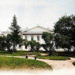 «Маленький Петергоф» в центре Твери: история парка «Воксал»