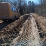 Дорога только для школьного вездехода, но не автобуса