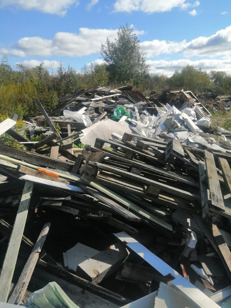 Свалка на берегу Волги