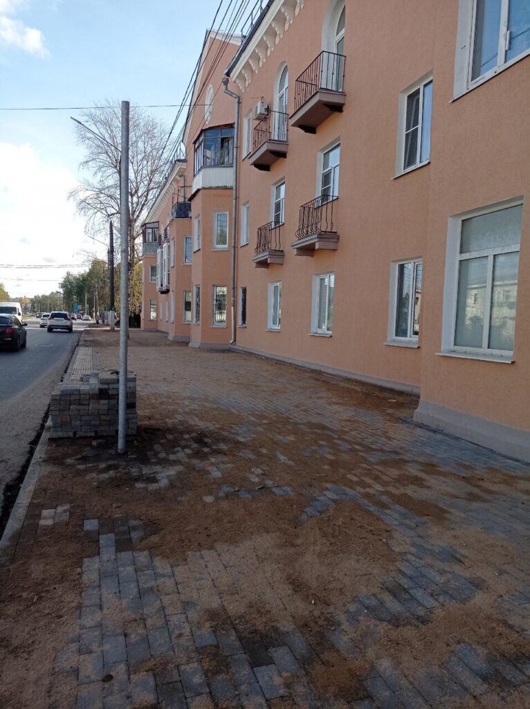 Жители дома по улице Спартака выступили против остановки общественного транспорта под окнами их дома